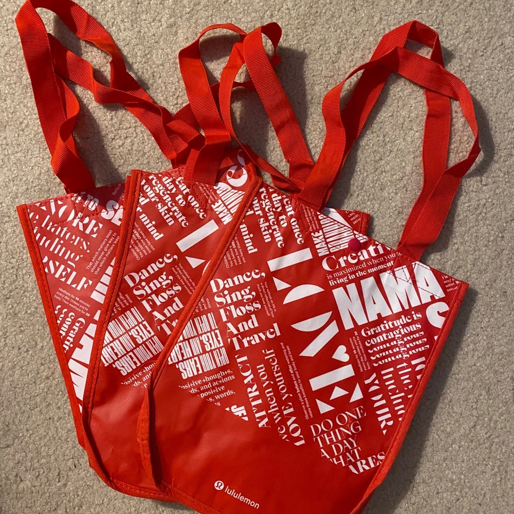 Set of Small Lululemon Reusable Bags - Red - Patterns May Vary!